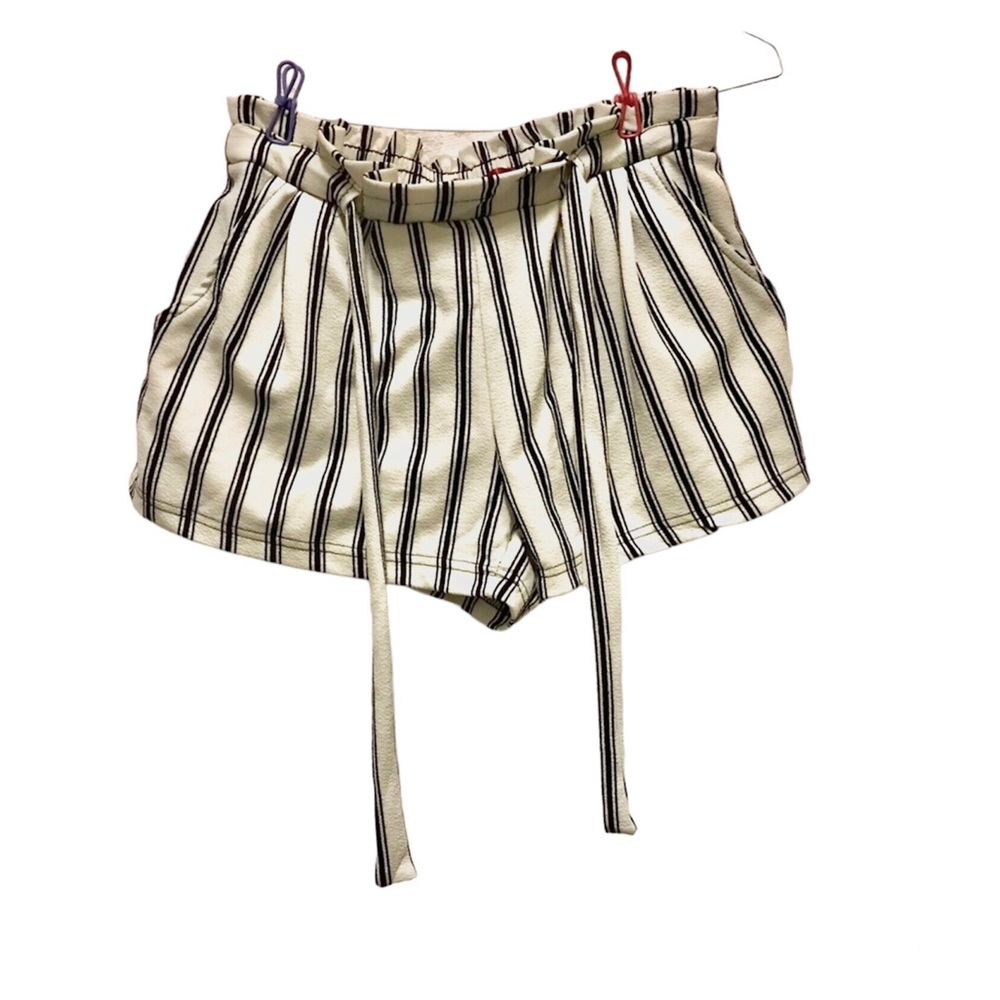 Hot Kiss Comfy Ruffled White Striped Shorts - Picture 1 of 8